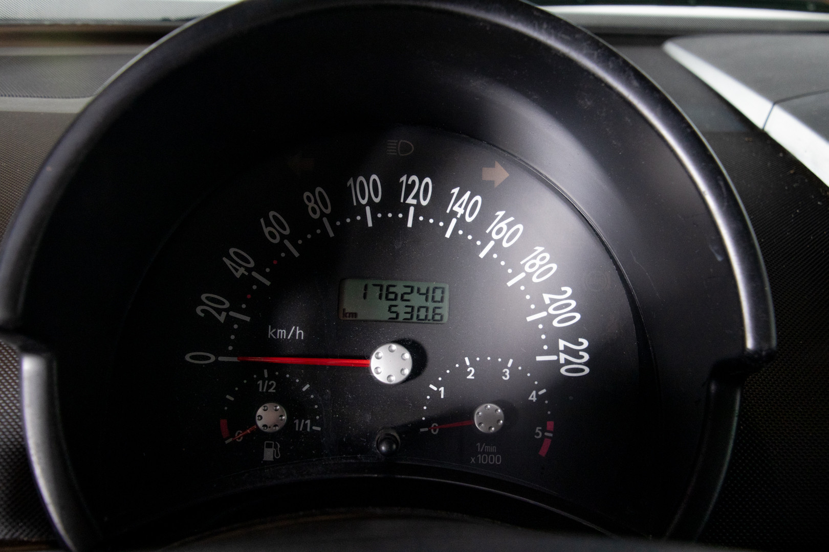 2004 Volkswagen New Beetle Cabriolet 19