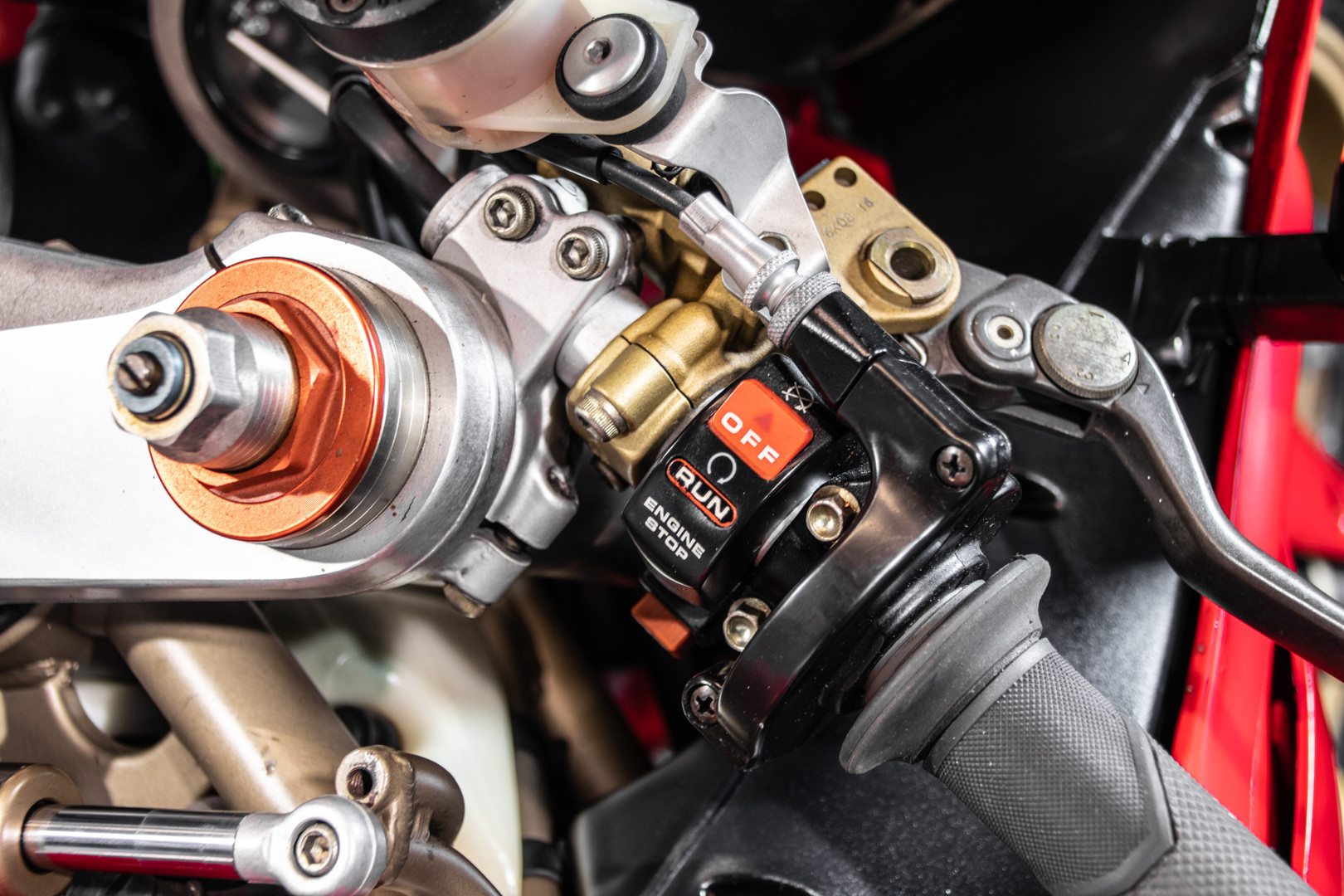 1997 DUCATI 916 25