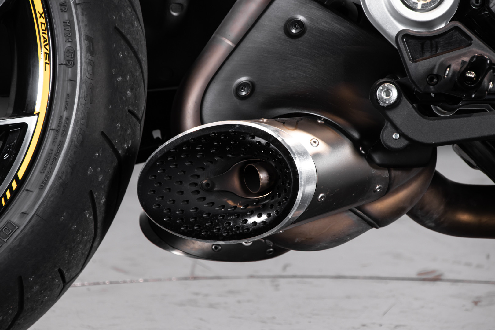 2016 Ducati X Diavel S 22