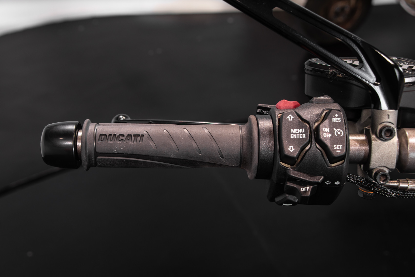 2016 Ducati X Diavel S 32