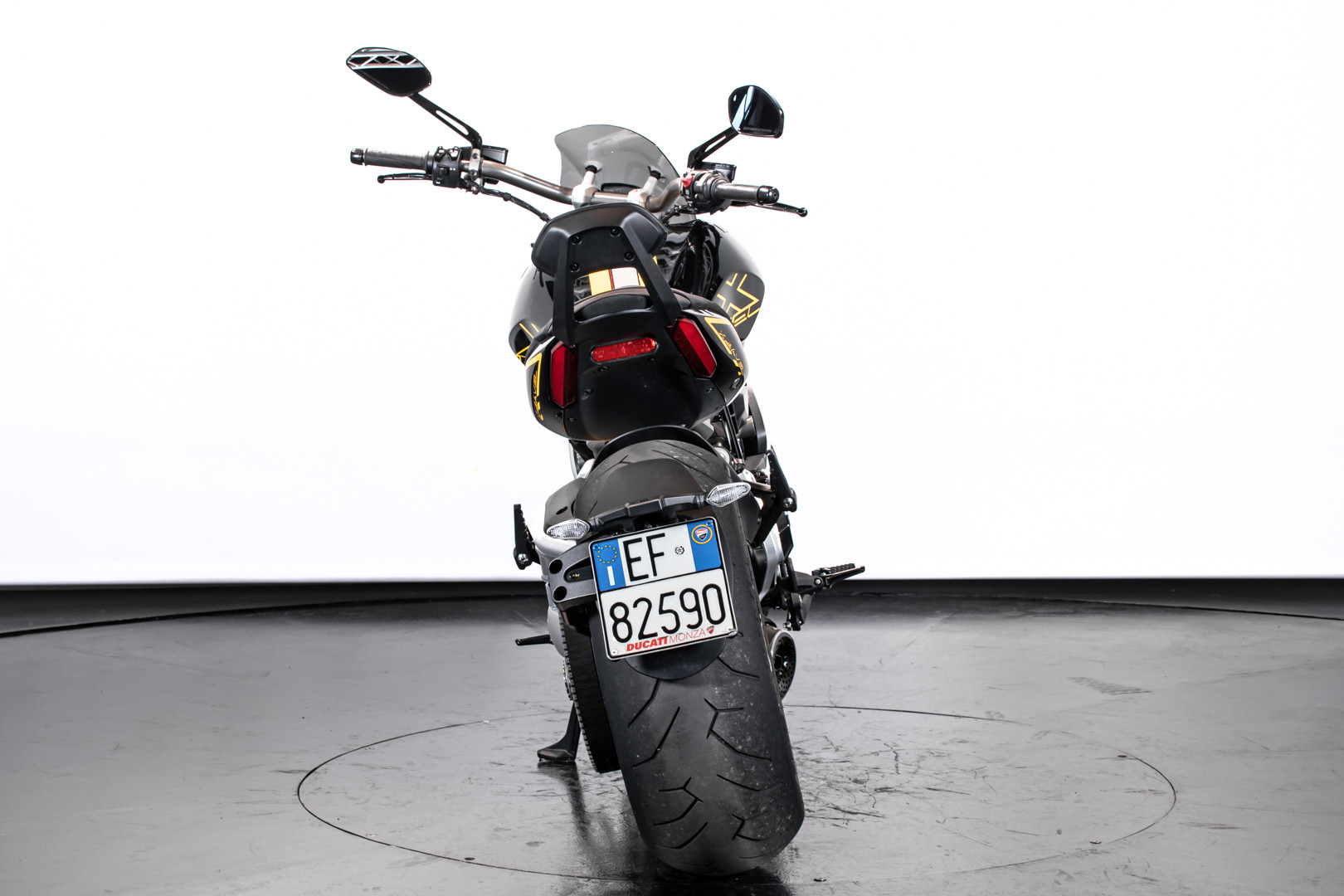 2016 Ducati X Diavel S 4