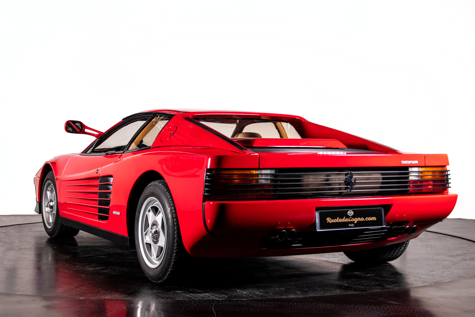 1985 Ferrari Testarossa "Monospecchio - Monodado" 3