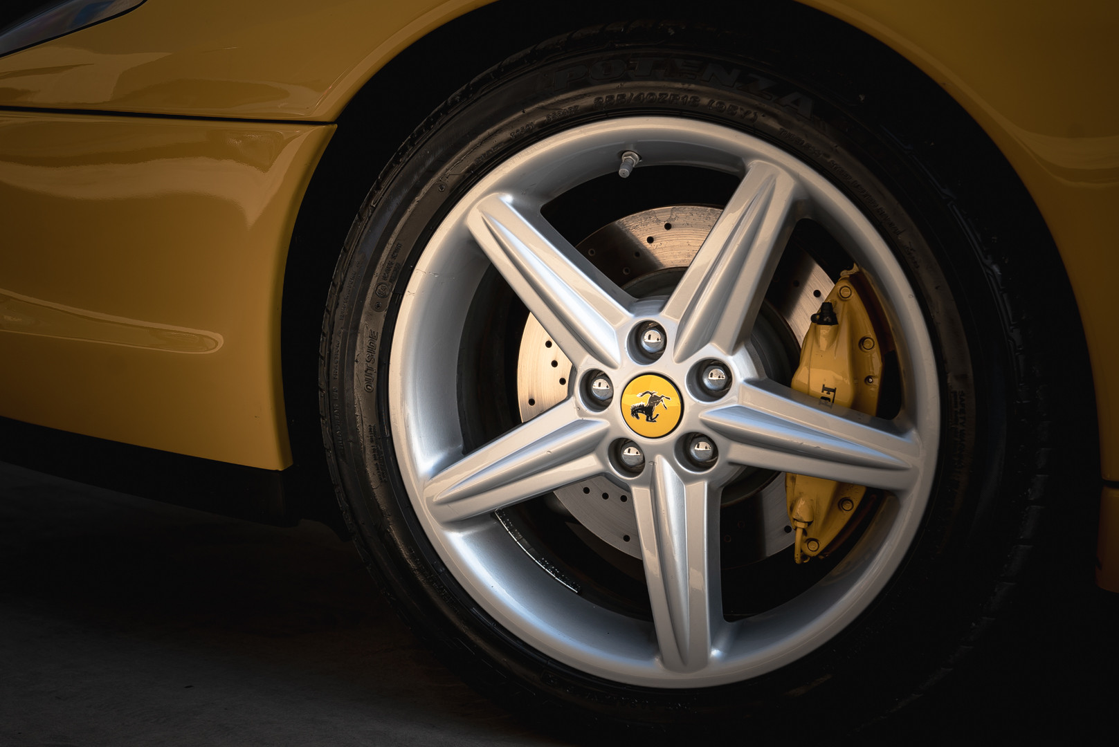2002 Ferrari 575 Maranello F1 31