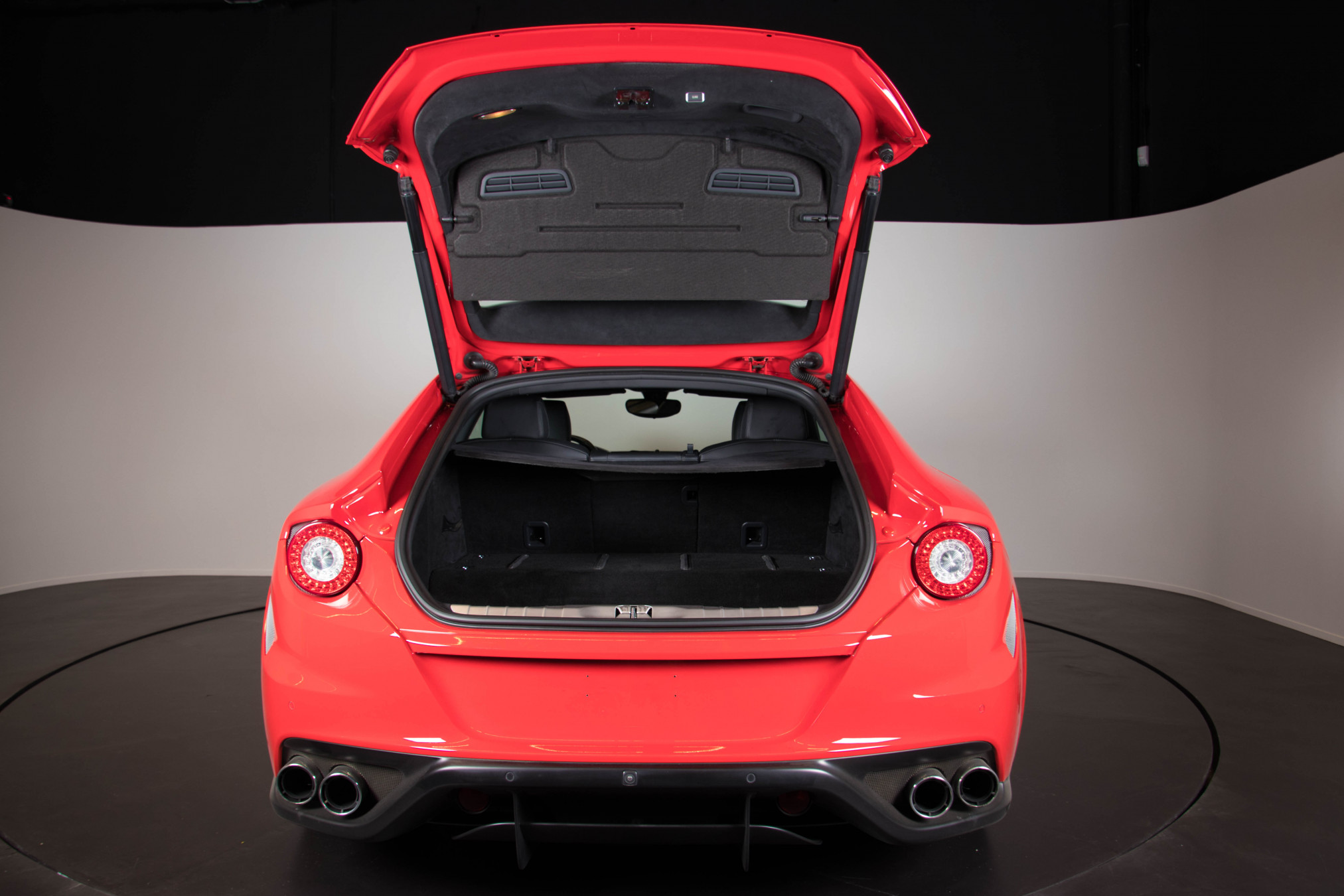 2014 Ferrari FF 27