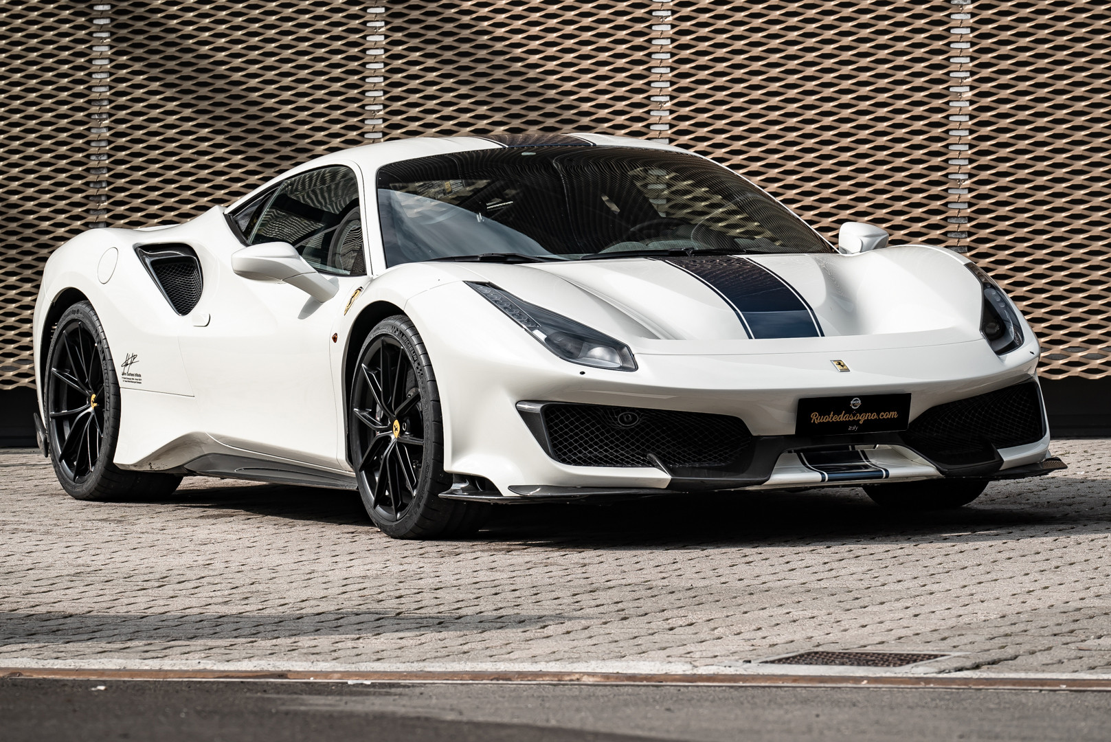2020 Ferrari 488 Pista 37
