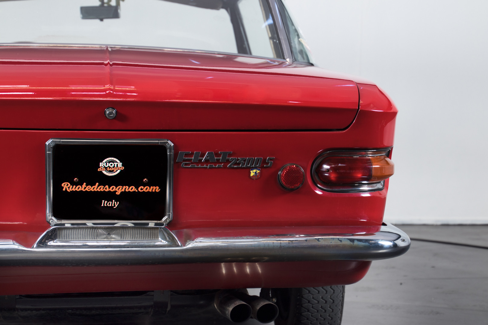 1963 Fiat 2300 S coupè 7