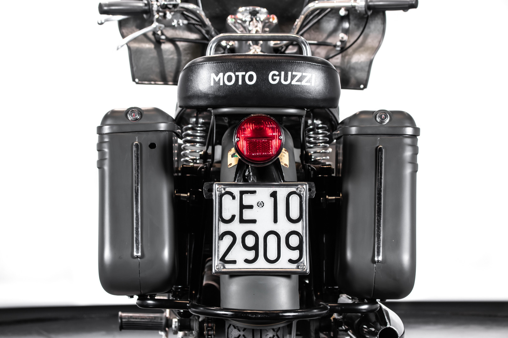1975 Moto Guzzi Nuovo Falcone 500 18