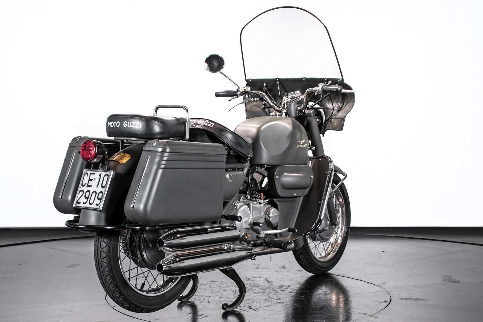 1975 Moto Guzzi Nuovo Falcone 500 4