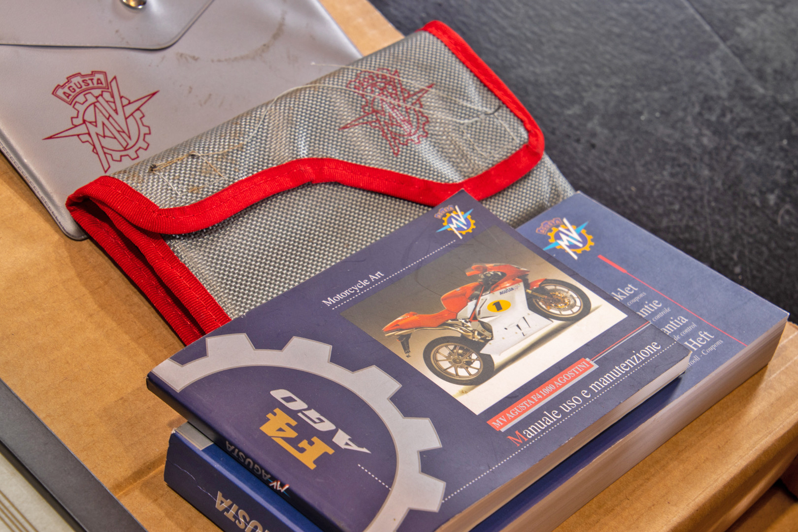 2004 MV Agusta F4 AGO "Limited Edition" N° 132 / 300 27