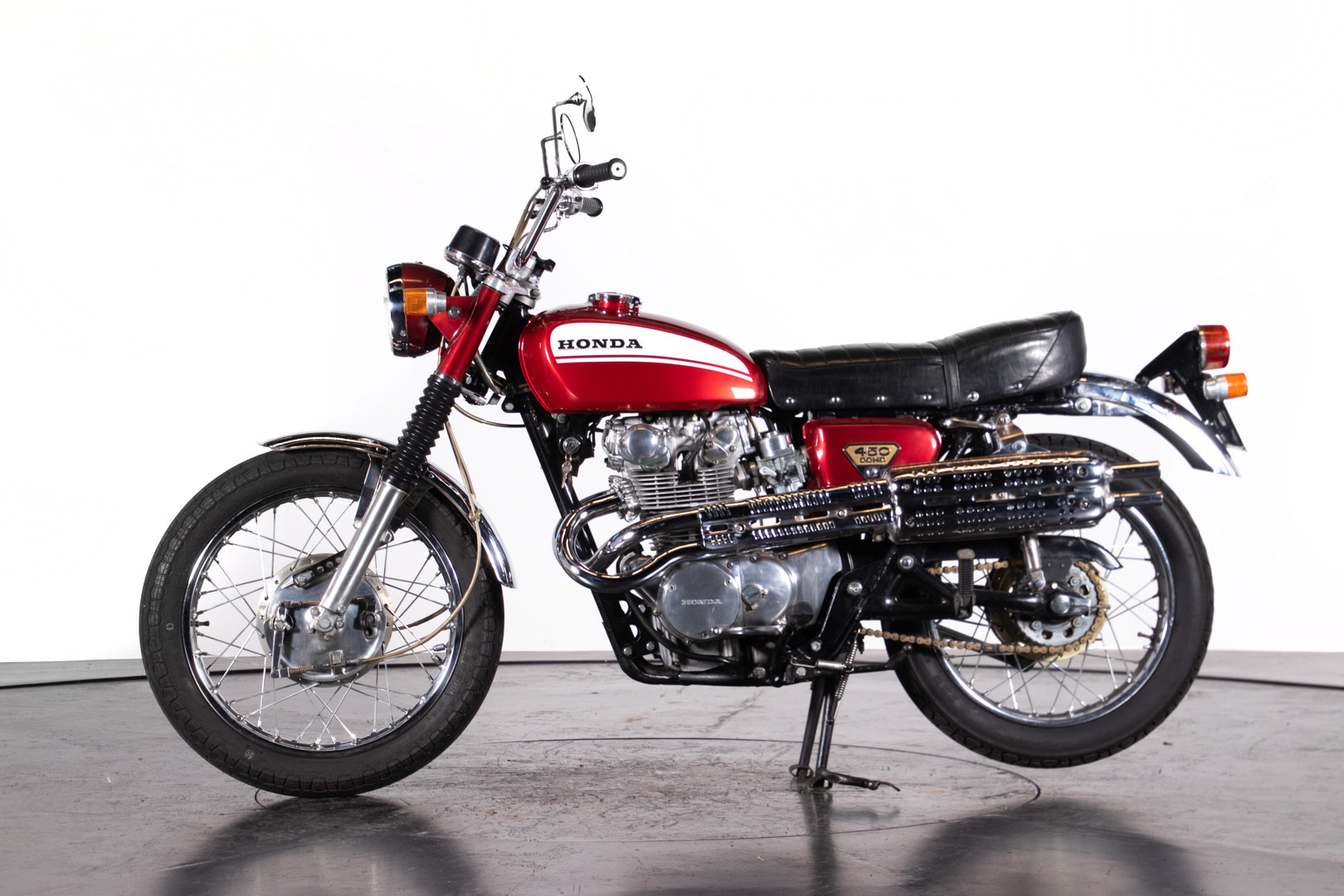 1971 Honda CB 450 Scrambler Replica 2