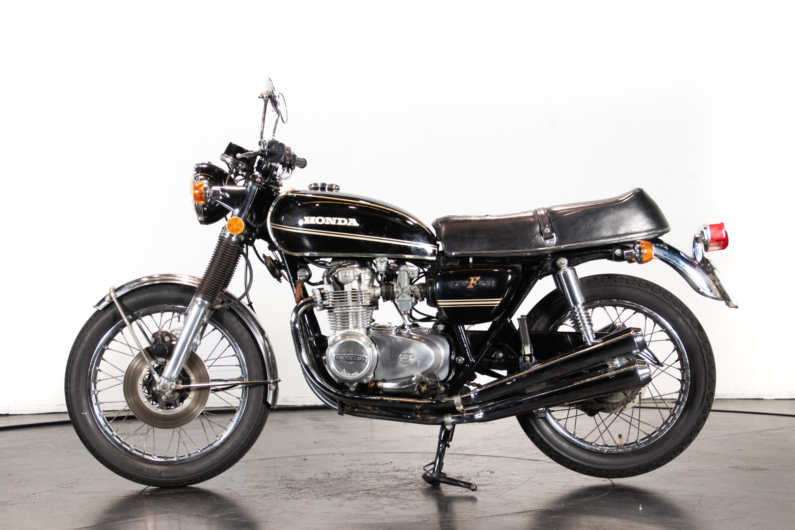 1976 Honda CB 500 Four 0