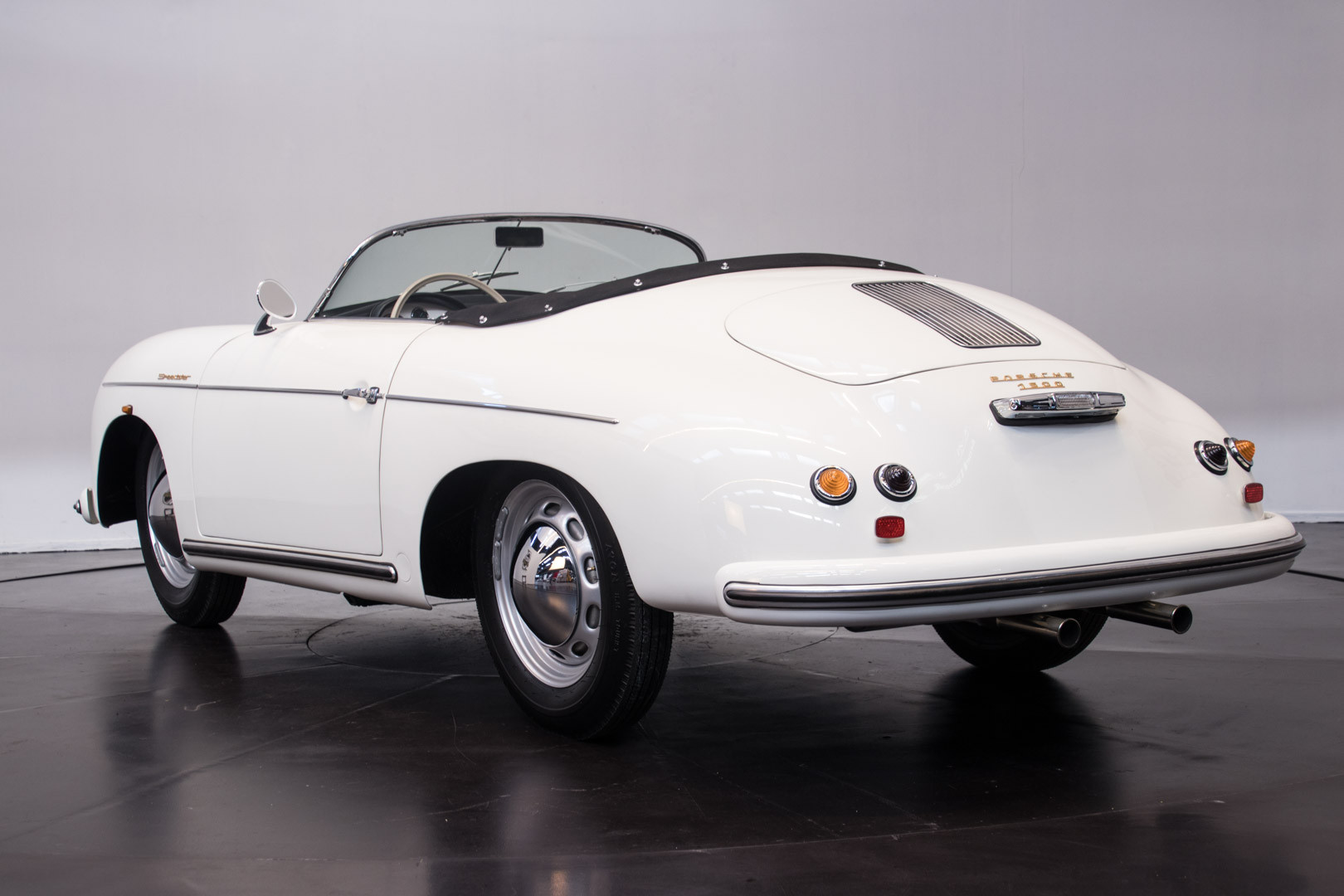 1955 Porsche 356 pre-A Speedster 9