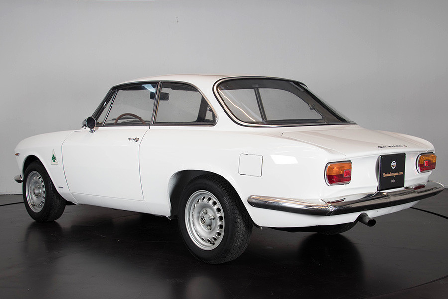 1967 Alfa Romeo GTA 1600 Stradale 10