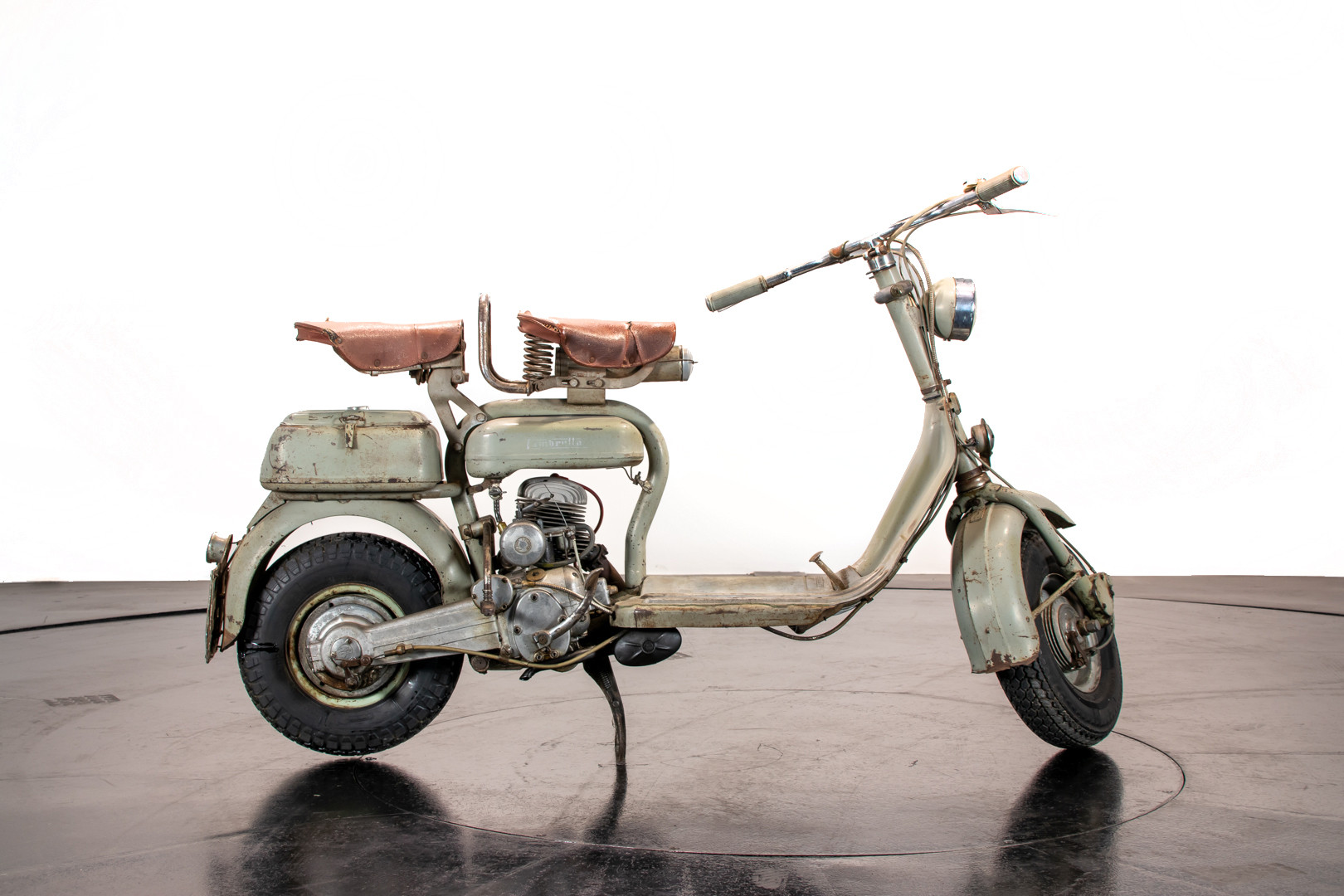 1953 INNOCENTI LAMBRETTA 125 4