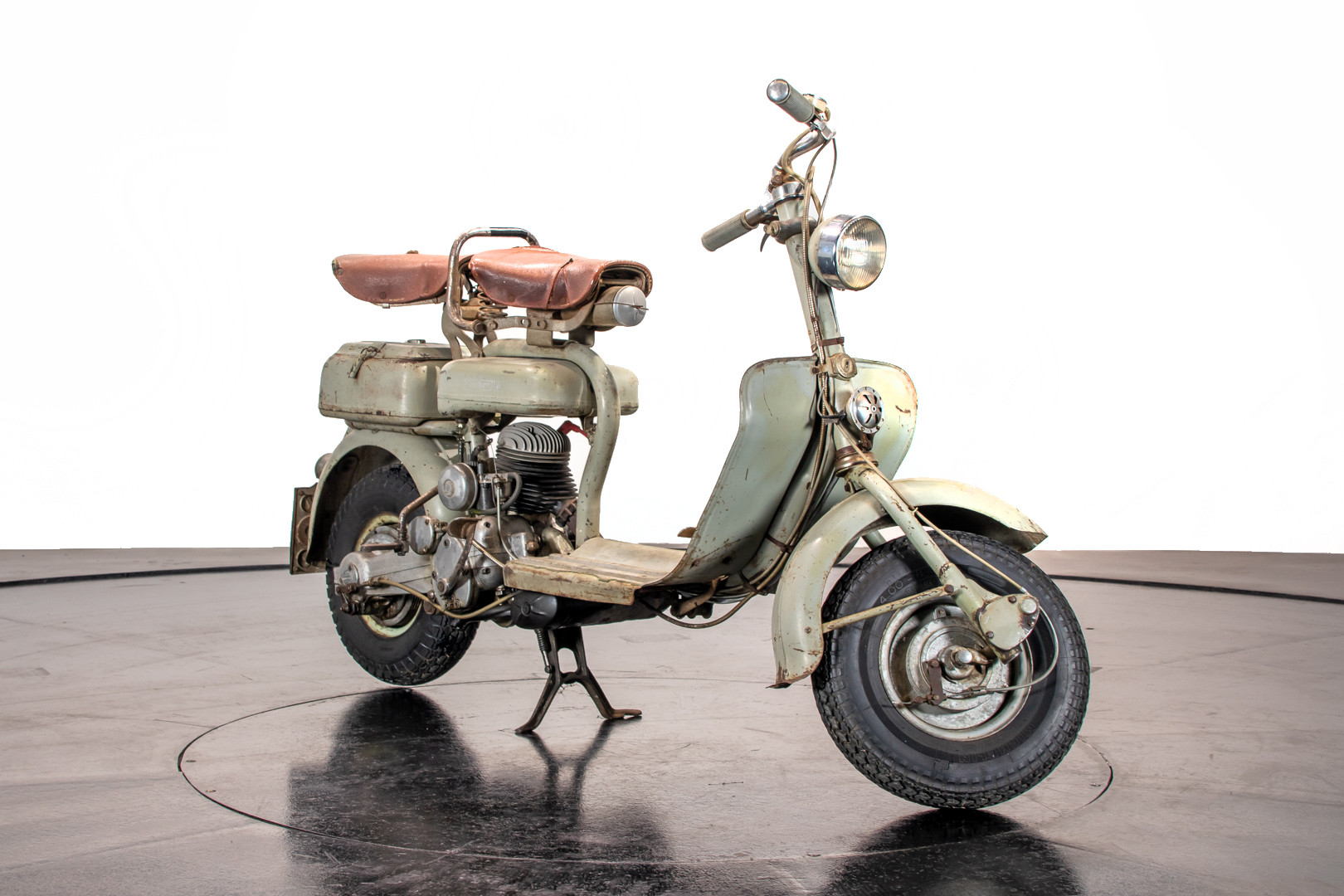 1953 INNOCENTI LAMBRETTA 125 3