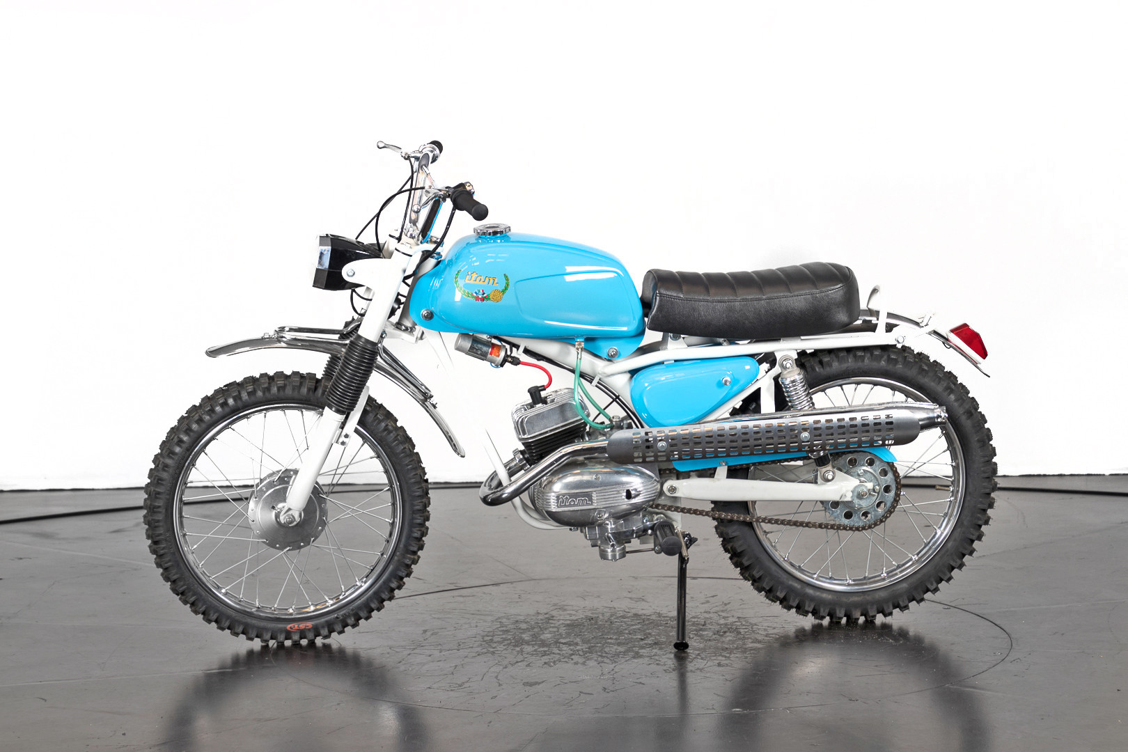 1968 ITOM ASTOR CROSS 1
