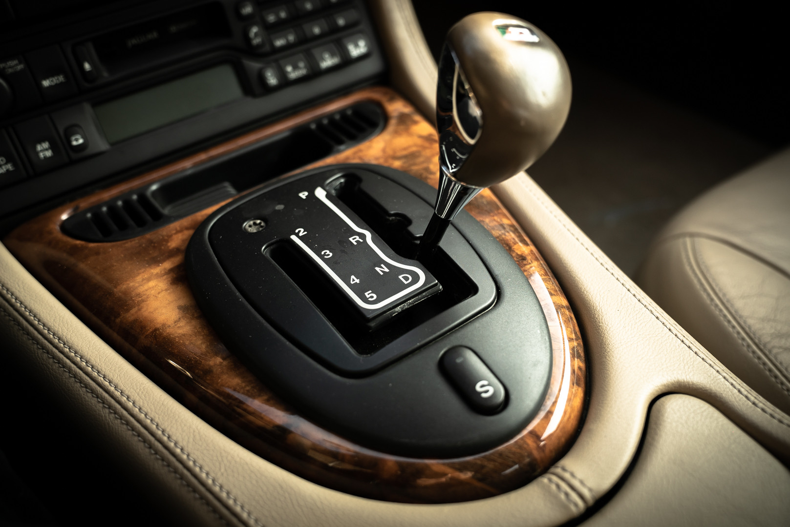 2002 Jaguar 4.2 XKR Coupé 38