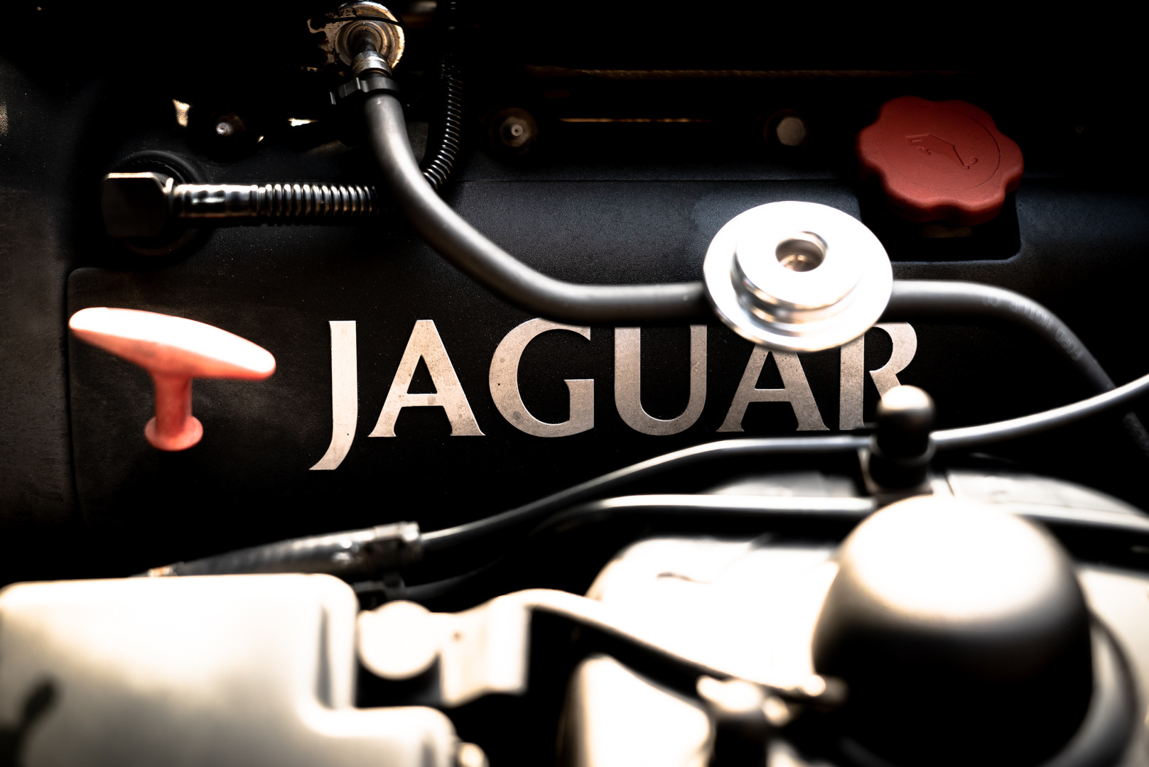 2002 Jaguar 4.2 XKR Coupé 48