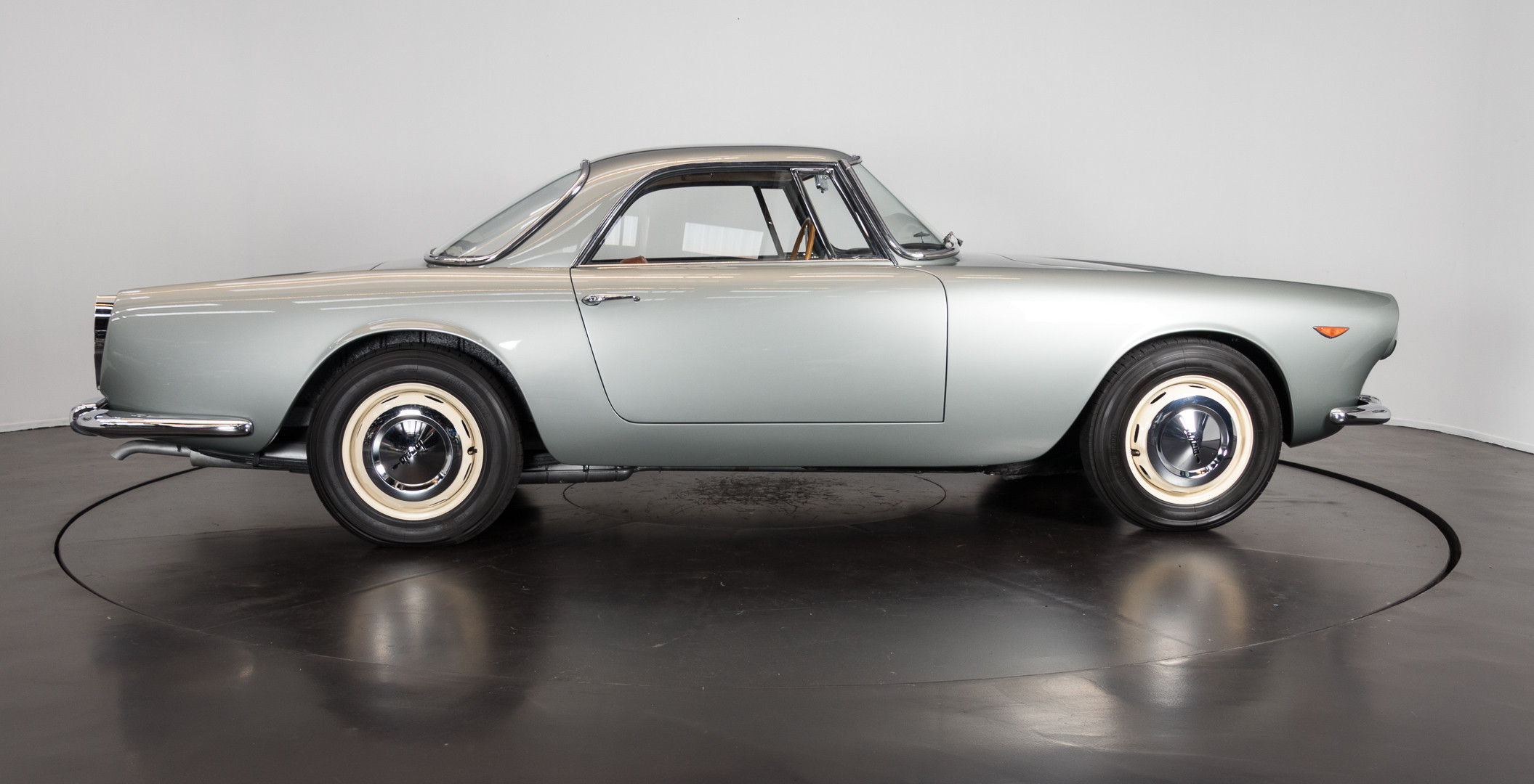 1961 Lancia Flaminia GT 2.5 Touring 2