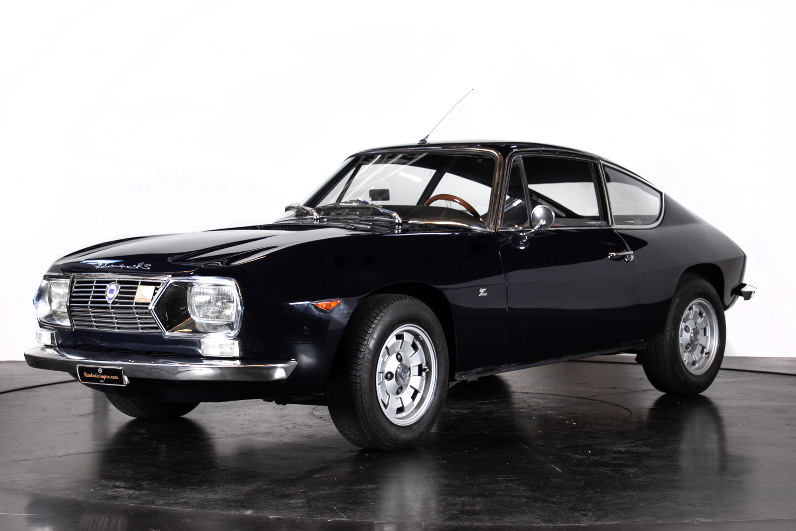 1971 Lancia Fulvia Sport Zagato 2