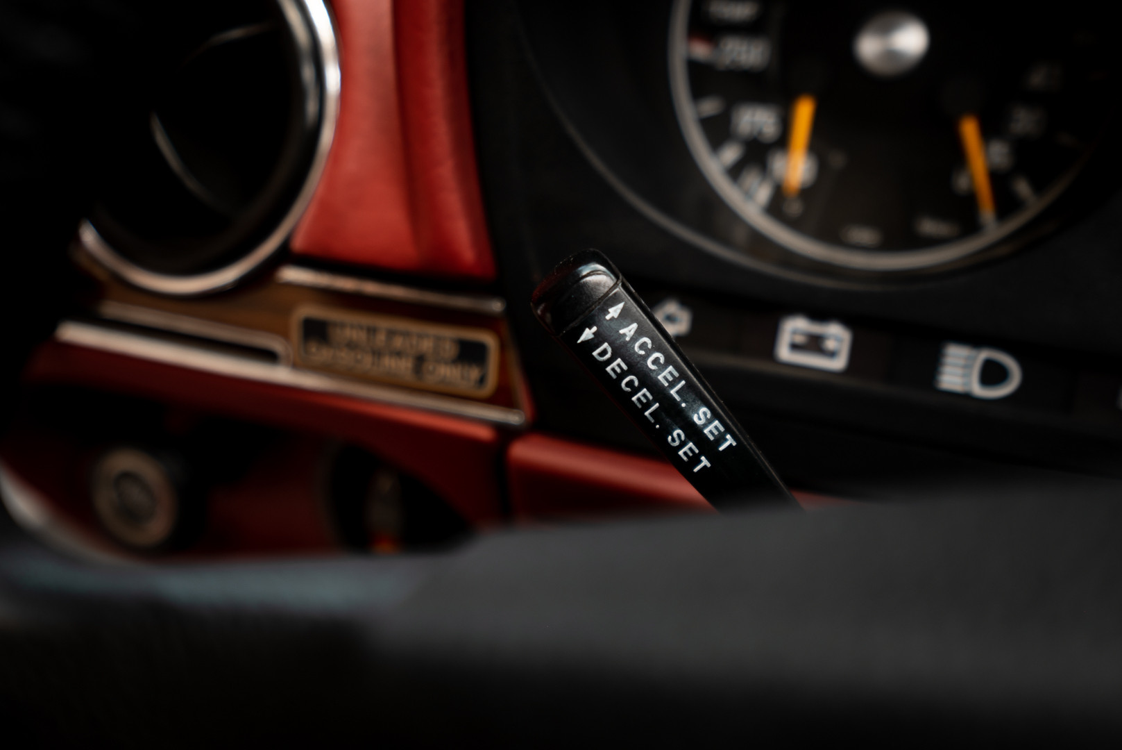 1977 Mercedes-Benz SL 450 32