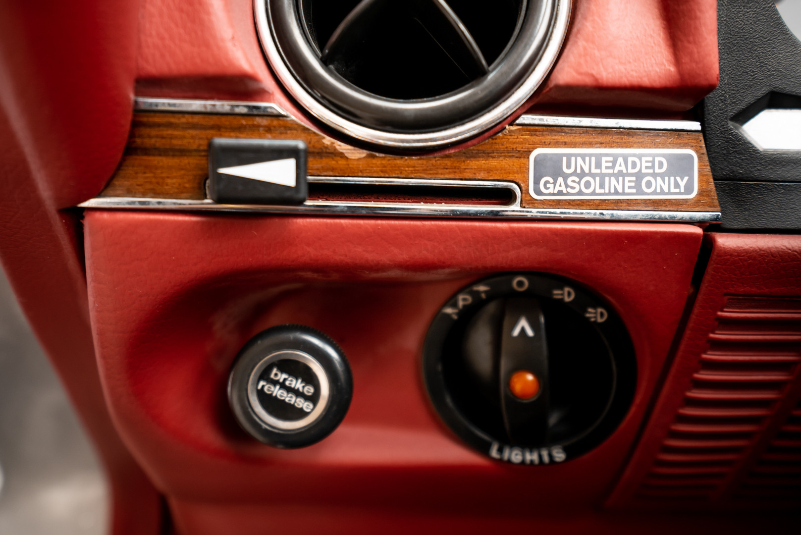 1977 Mercedes-Benz SL 450 25
