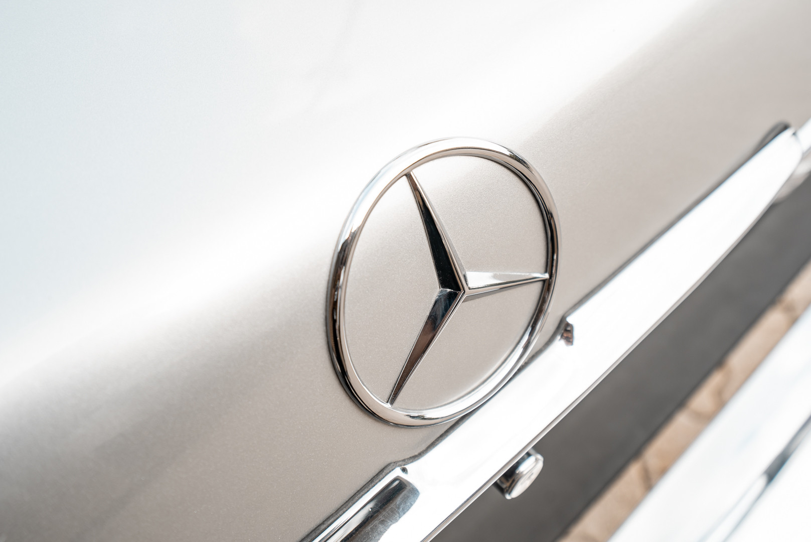 1977 Mercedes-Benz SL 450 9