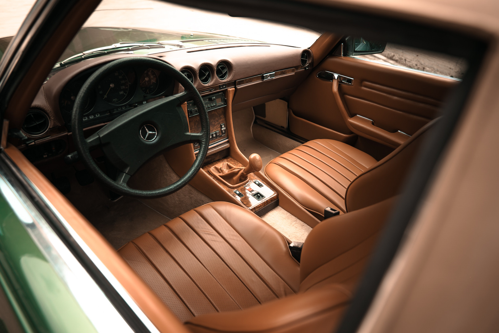 1986 Mercedes-Benz SL 300 17