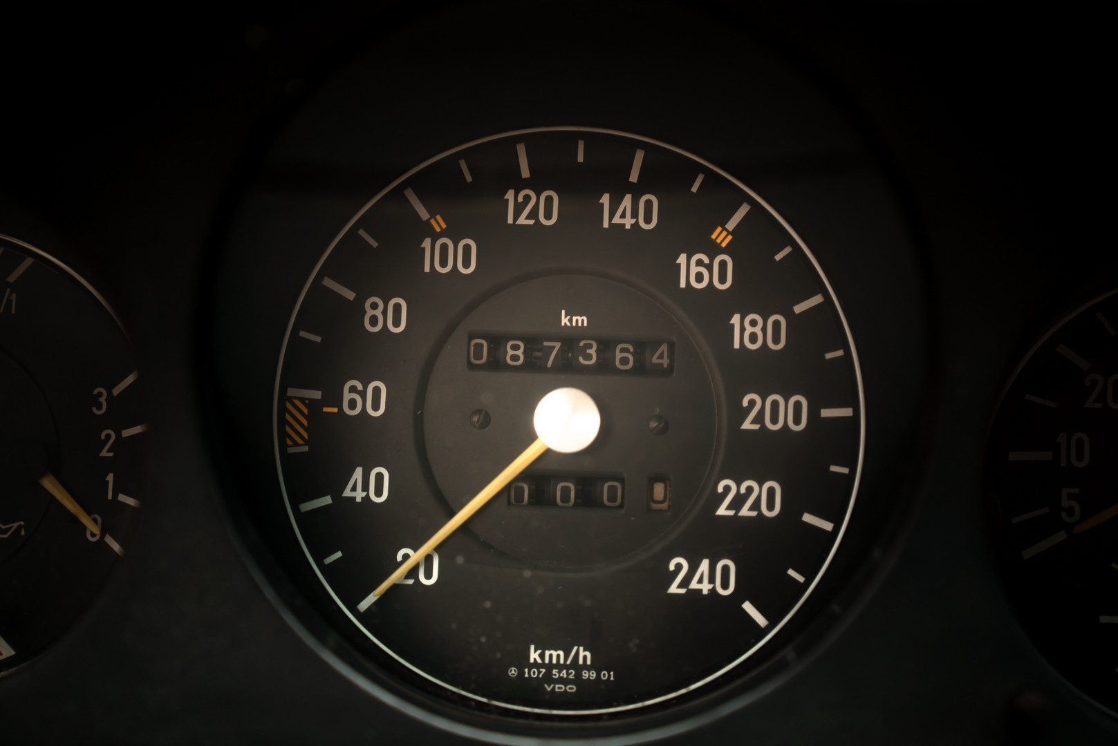 1986 Mercedes-Benz SL 300 24