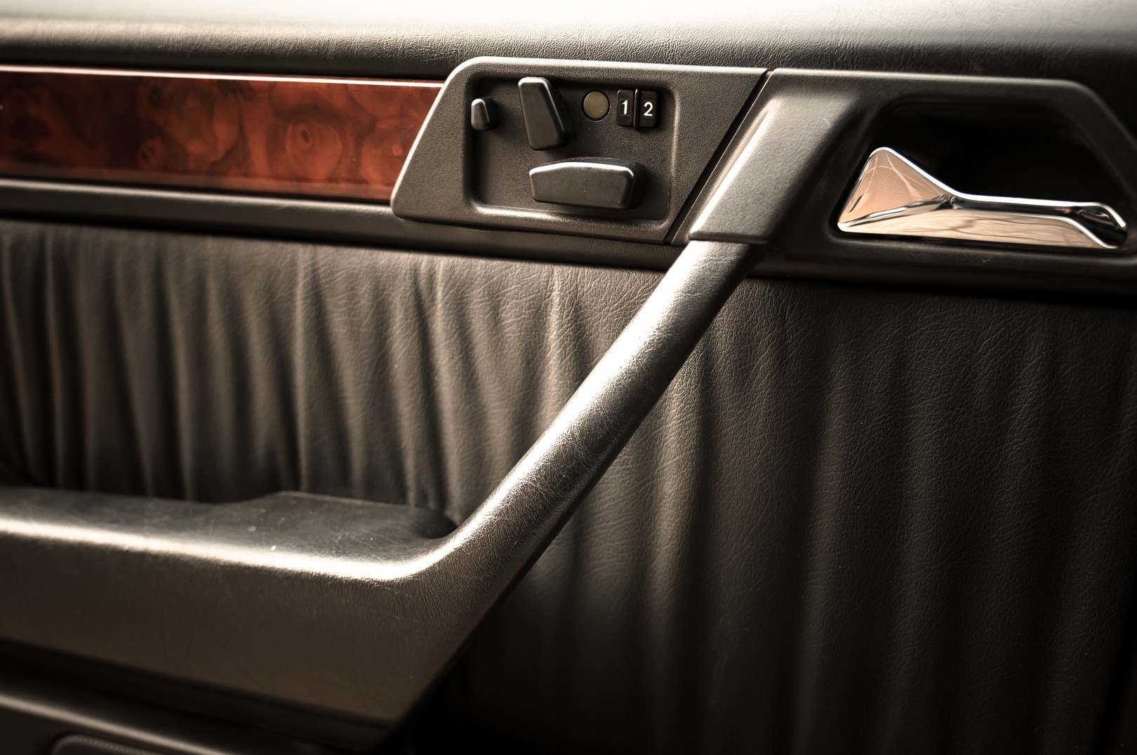 1992 Mercedes-Benz 500 E 26