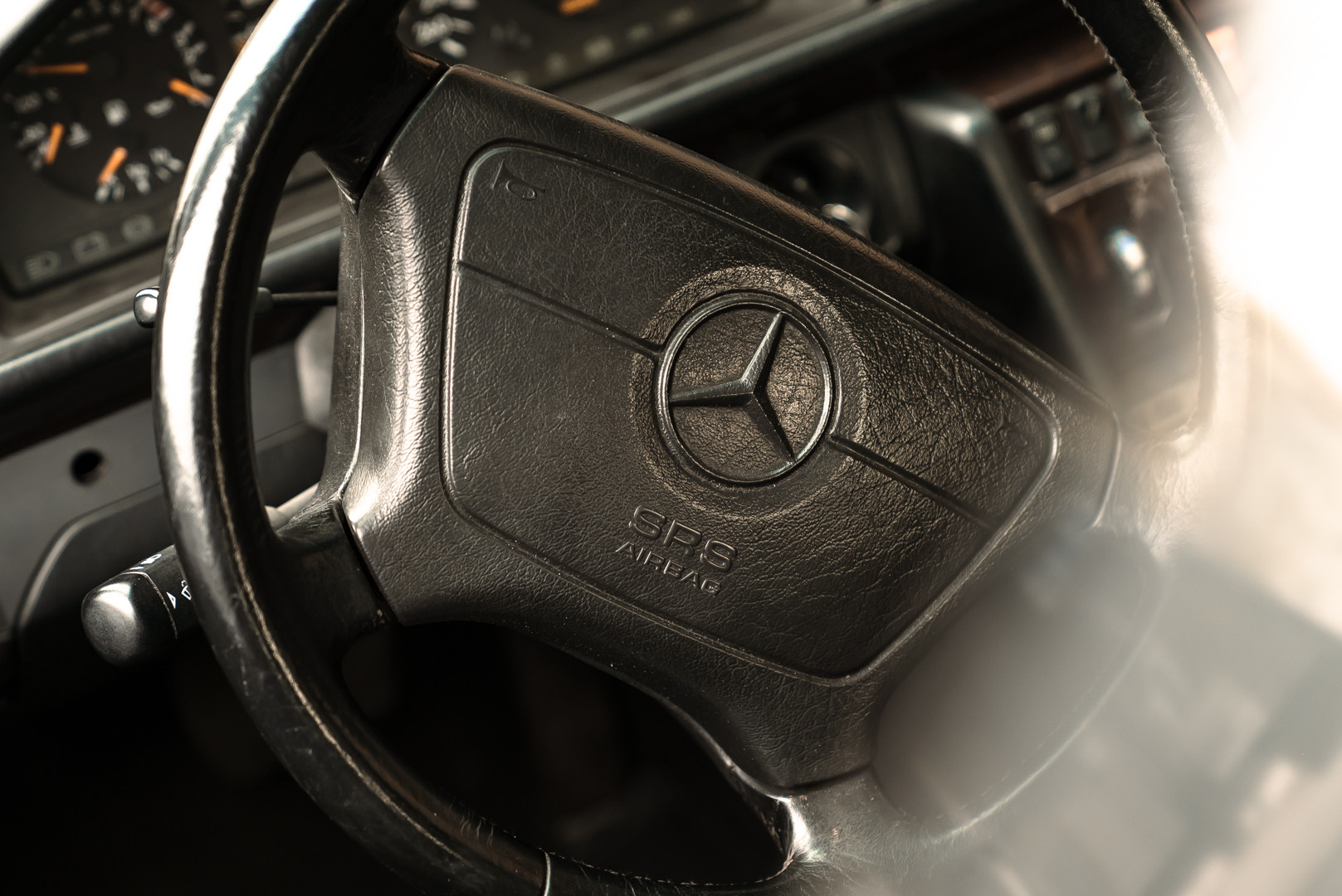 1992 Mercedes-Benz 500 E 28
