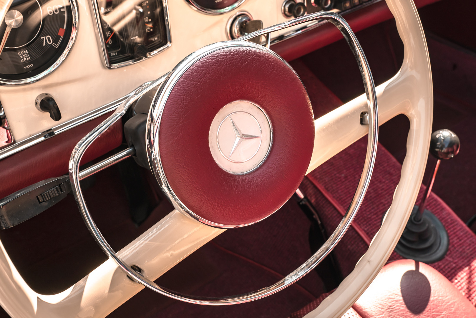 1966 Mercedes-Benz SL 230 Pagoda 22