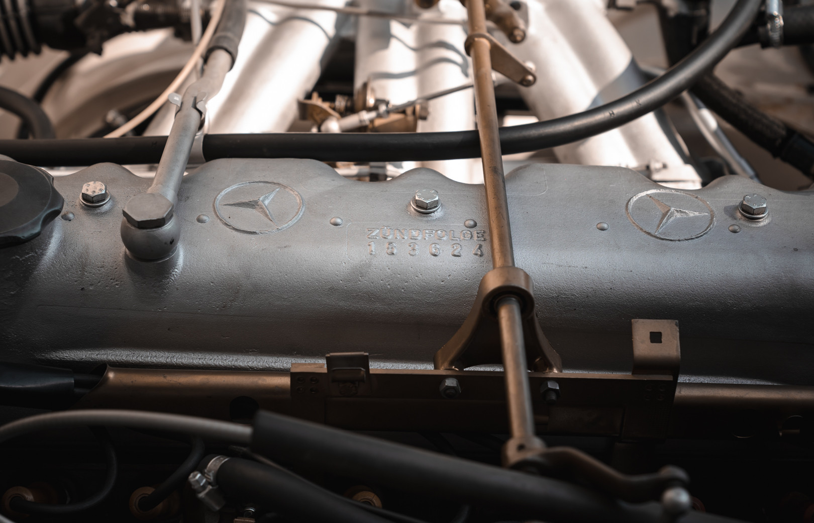 1966 Mercedes-Benz SL 230 Pagoda 31