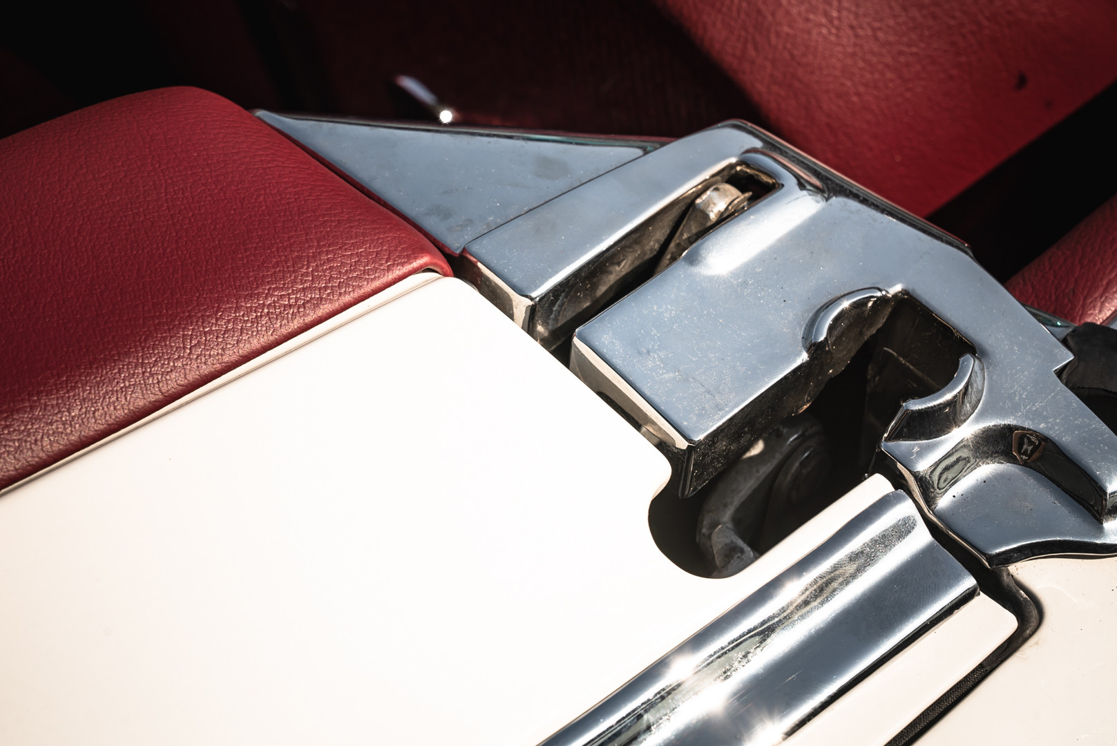 1966 Mercedes-Benz SL 230 Pagoda 27