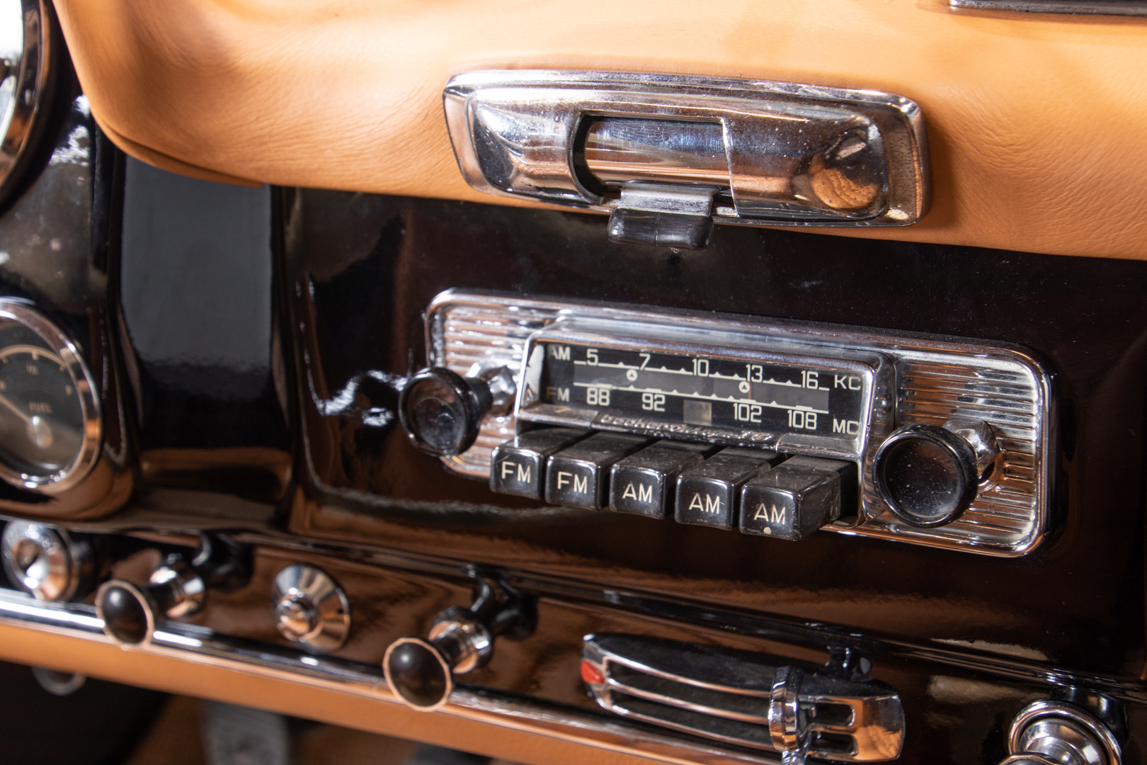 1961 Mercedes-Benz 190 SL 21