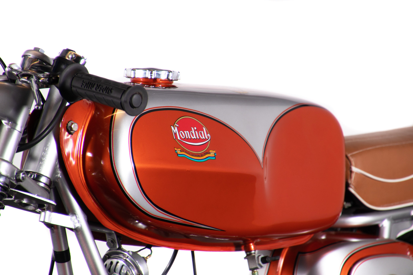1982 MONDIAL RECORD 11
