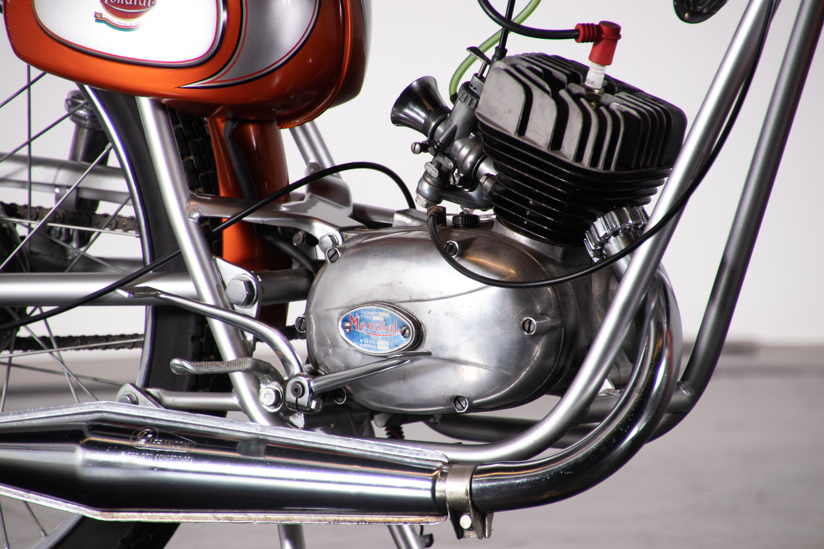 1982 MONDIAL RECORD 7