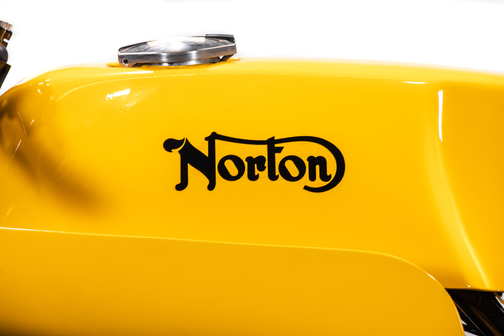 1971 Norton Commando 750 PR 11
