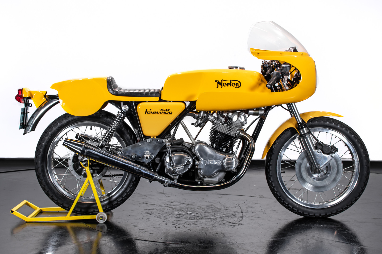 1971 Norton Commando 750 PR 1