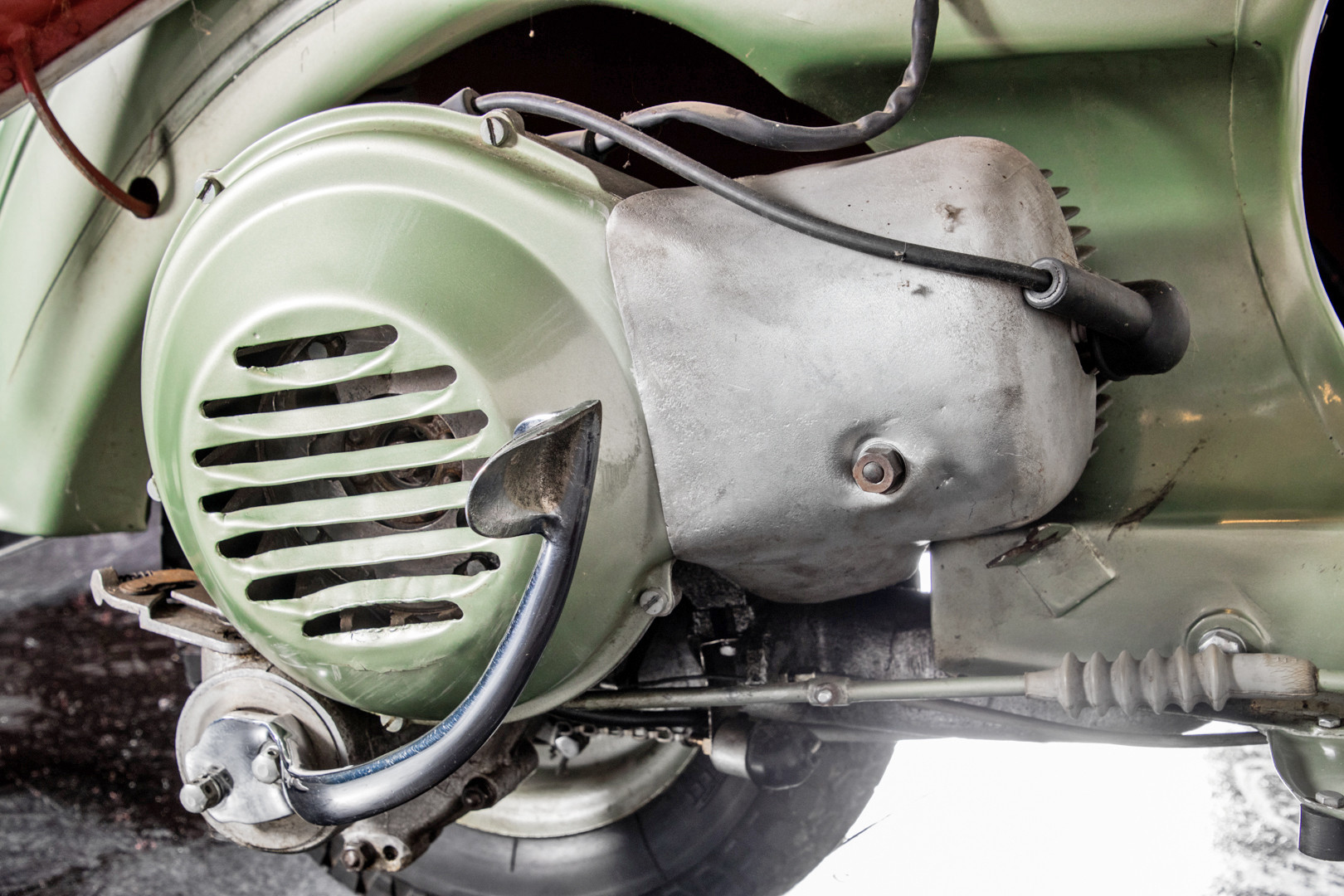 1949 Piaggio Vespa Bacchetta 25