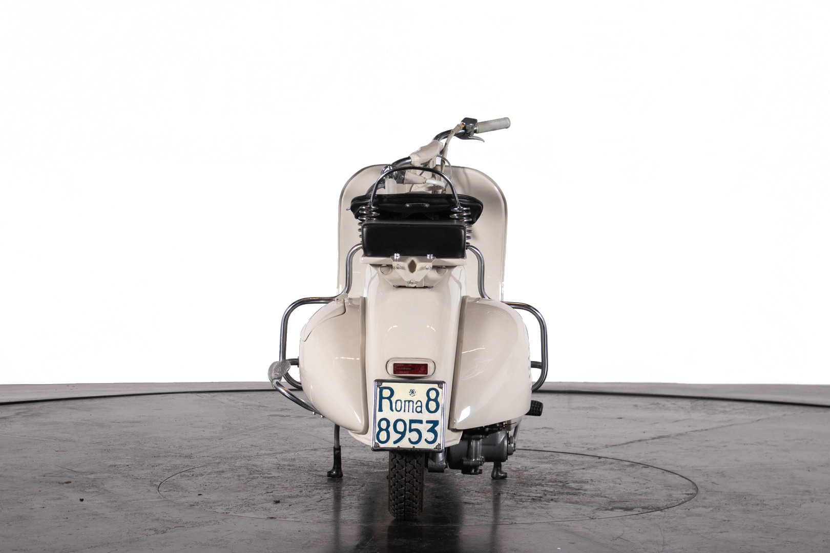 1953 Piaggio Vespa 125 VM1T 4
