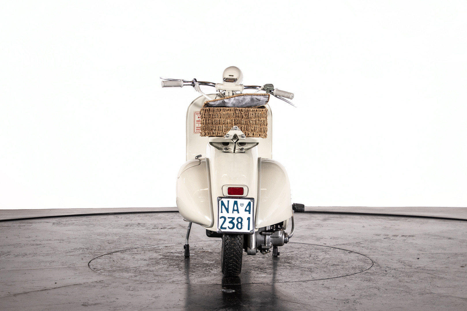1955 Piaggio Vespa 150 VL2M 4