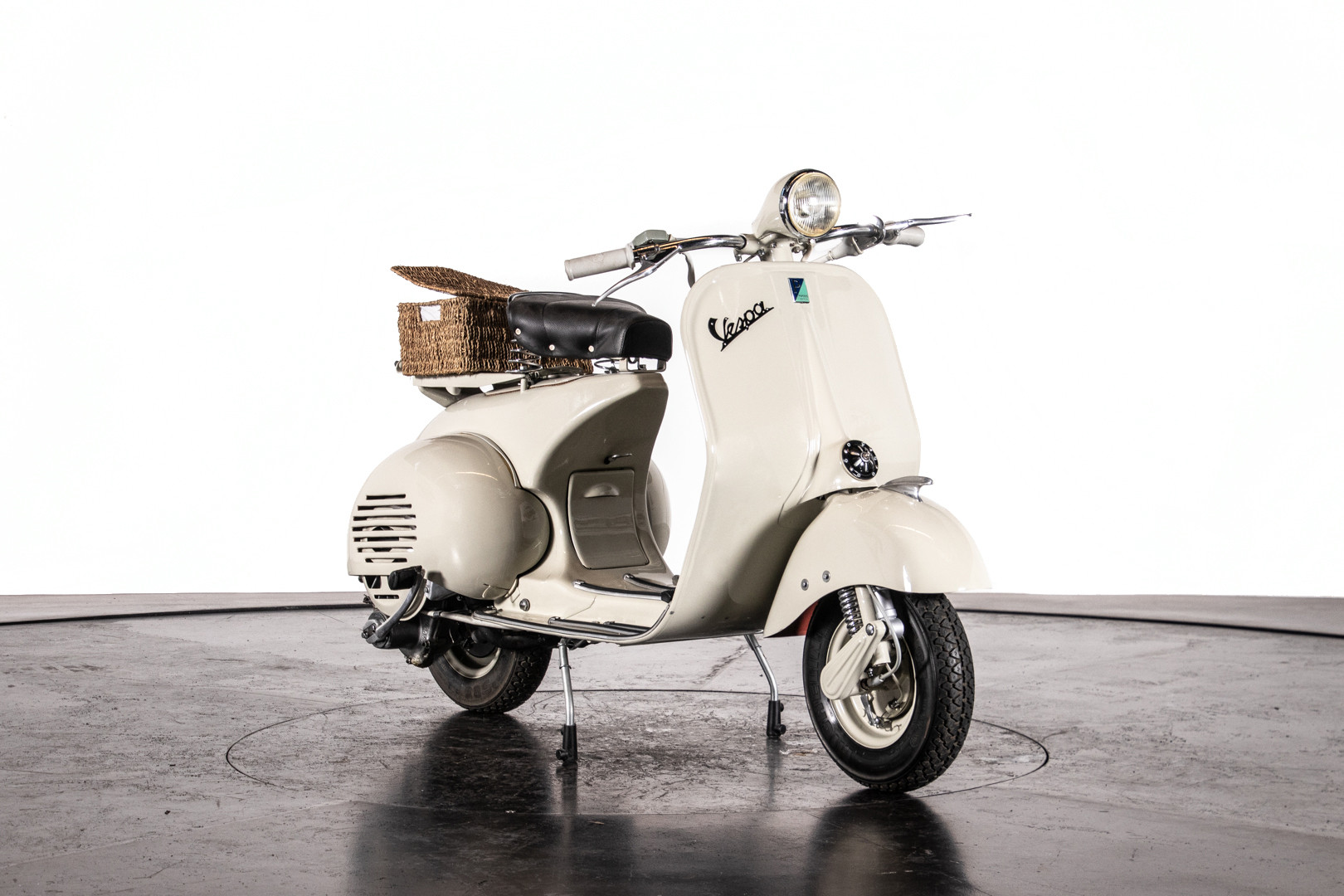 1955 Piaggio Vespa 150 VL2M 7
