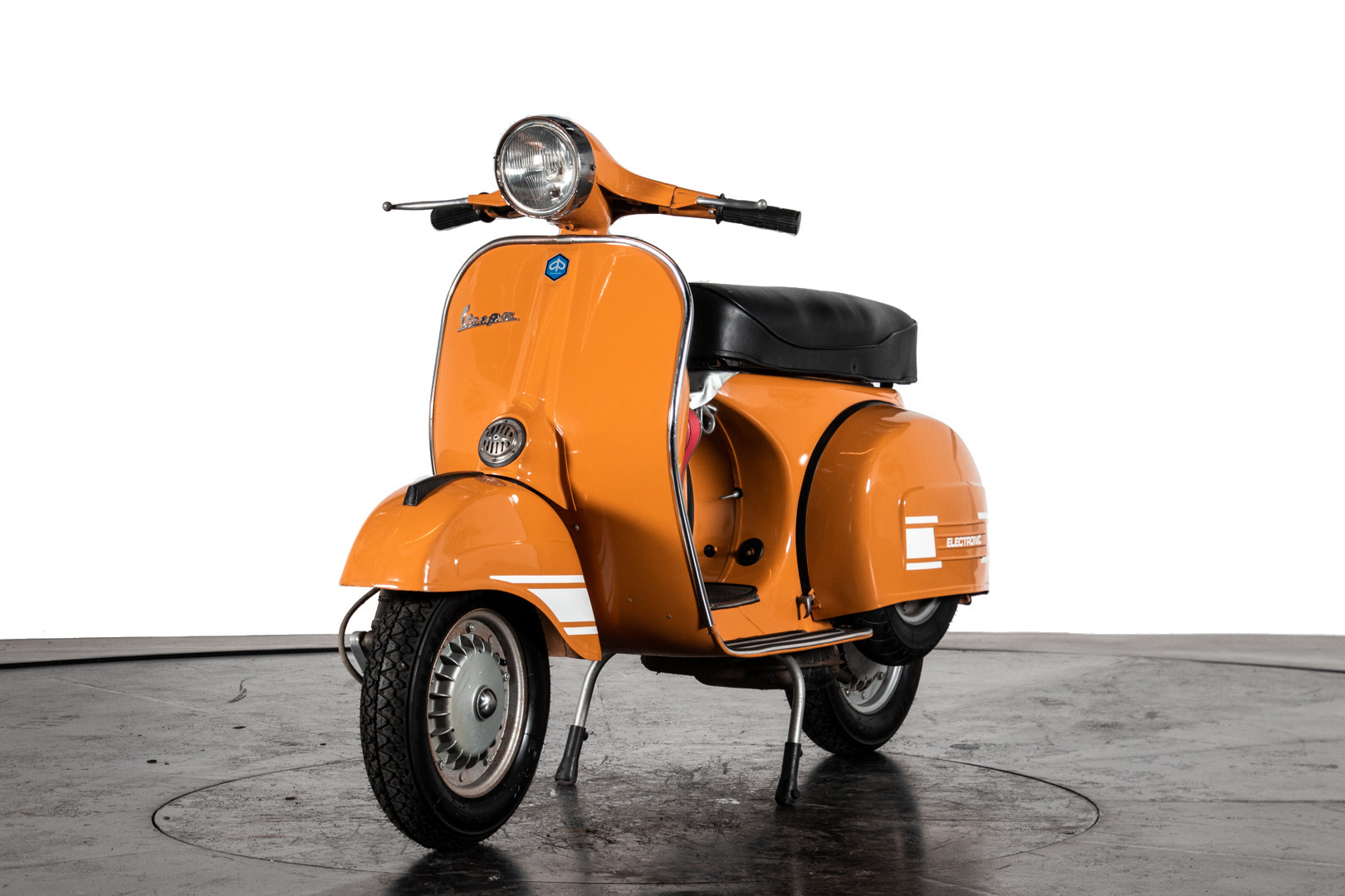 1973 Piagio Vespa Rally 200 1