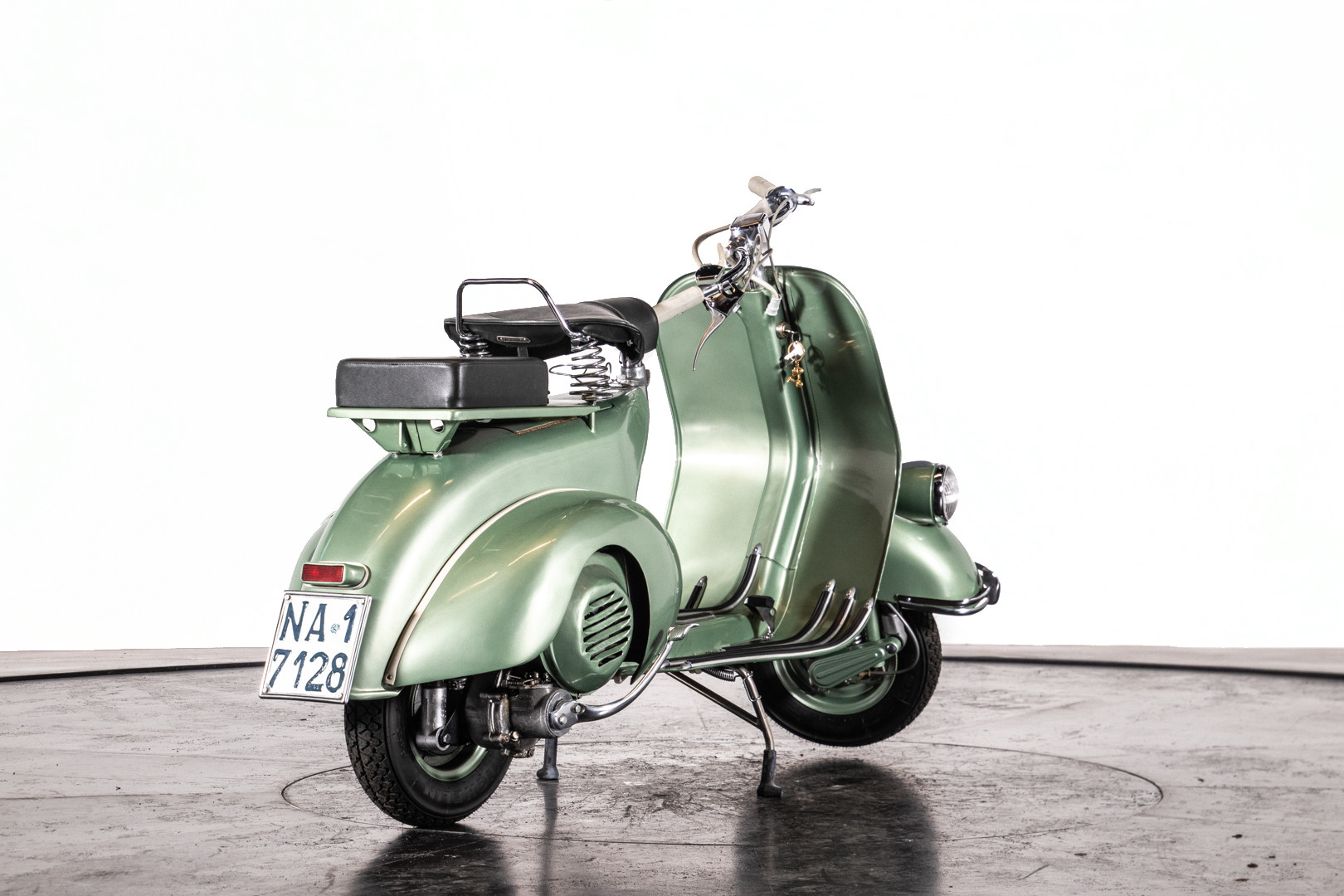 1952 Piaggio Vespa 125 5