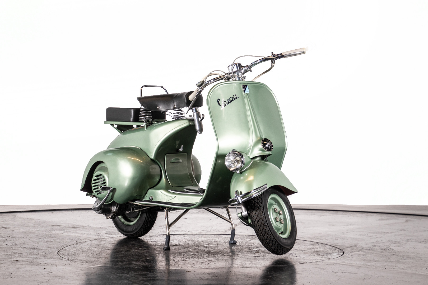 1952 Piaggio Vespa 125 7