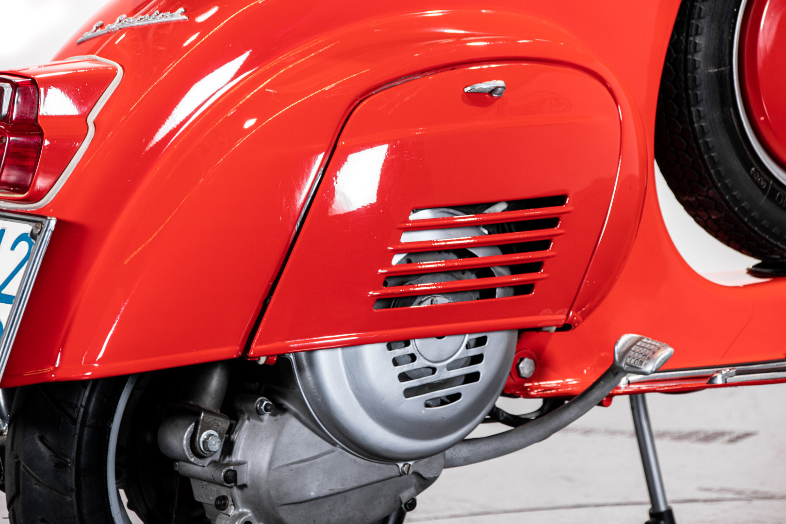 1966 Piaggio Vespa 90 SS Super Sprint 10