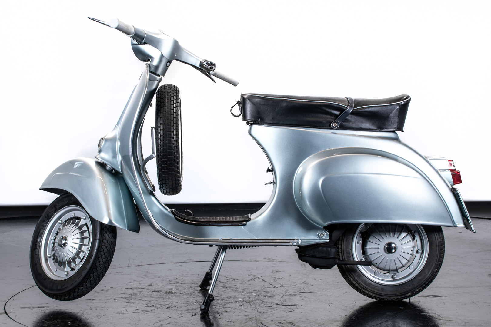 1967 Piaggio Vespa VMA 125 0