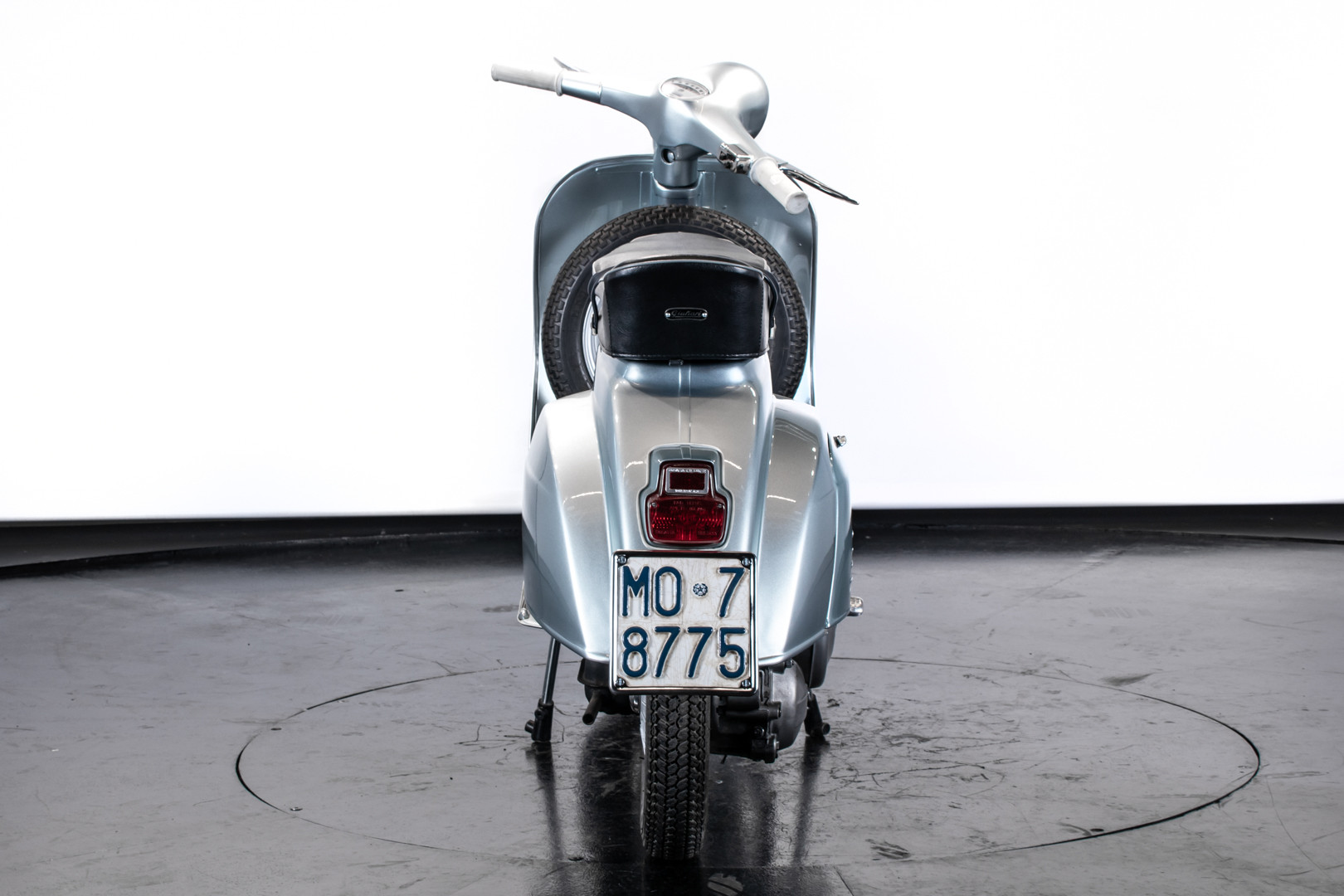 1967 Piaggio Vespa VMA 125 3