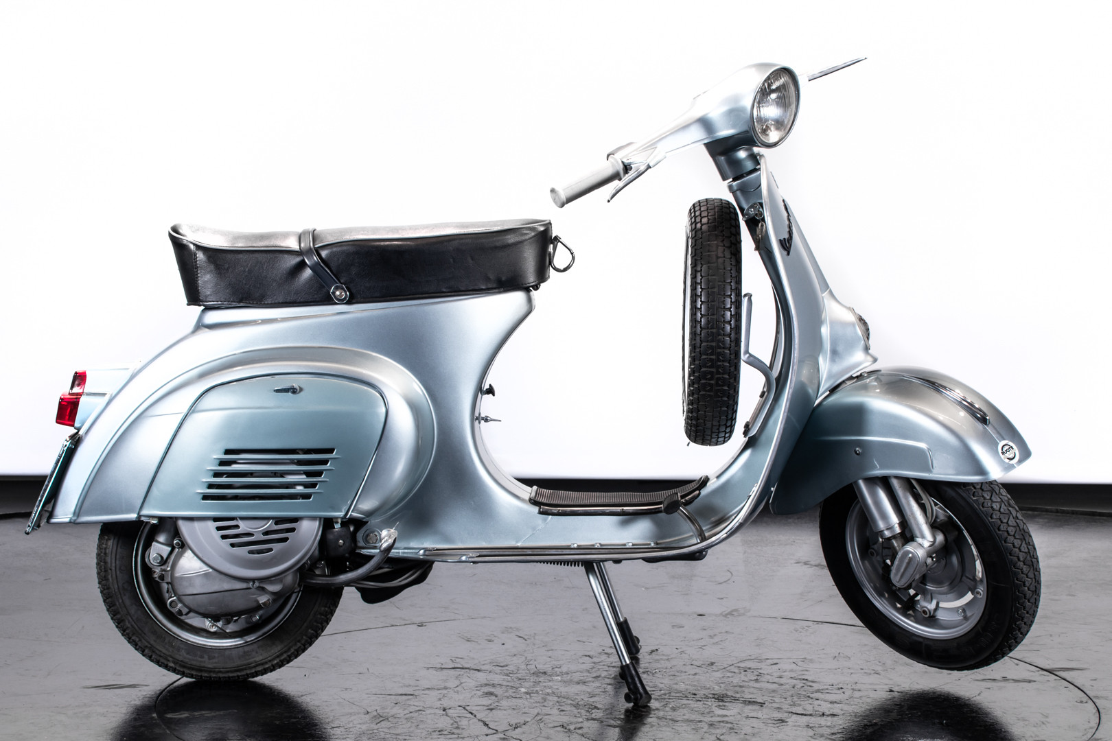 1967 Piaggio Vespa VMA 125 1